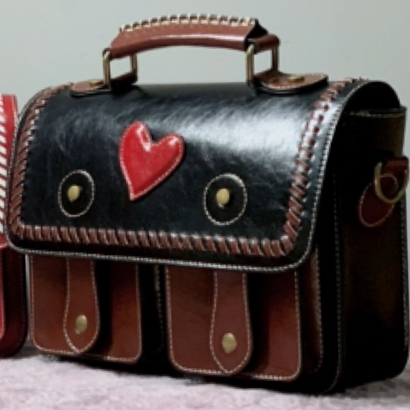 NEW Cambridge Heart Whipstitch Classic Satchel Handbag w Strap in Vintage Black… - Picture 2 of 11